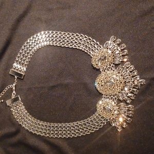 NEW NECKLACE FROM PARK LANE COLOR SILVER